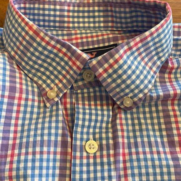 Men’s Vineyard Vines “the Whale Shirt”
Excellent condition.  Size L - Picture 4 of 5